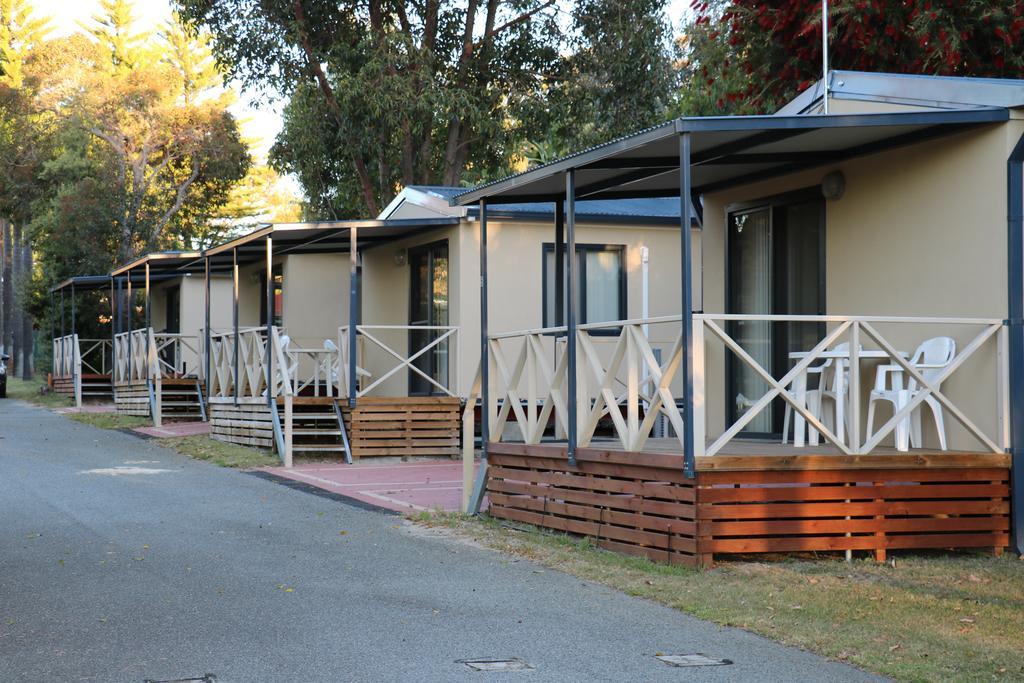 Acclaim Kingsway Tourist Park Hotel Madeley Kültér fotó